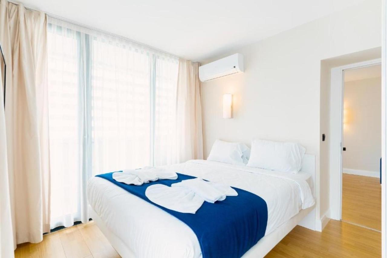 Black Sea Aparthotel Orbi City Batumi Exterior photo