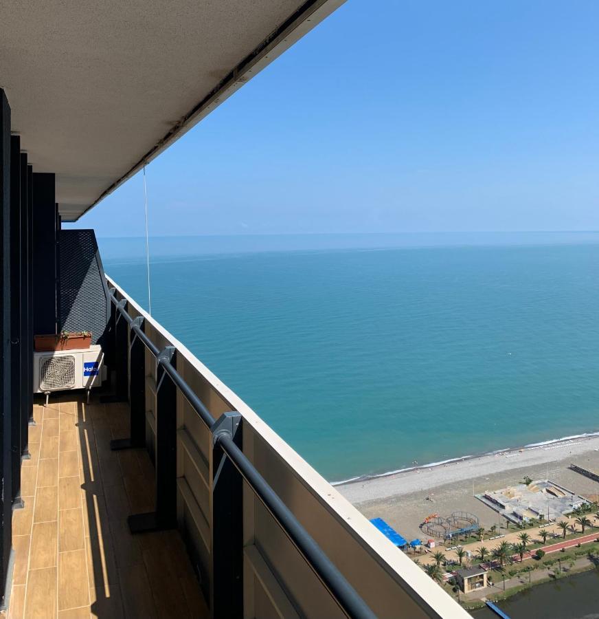 Black Sea Aparthotel Orbi City Batumi Exterior photo